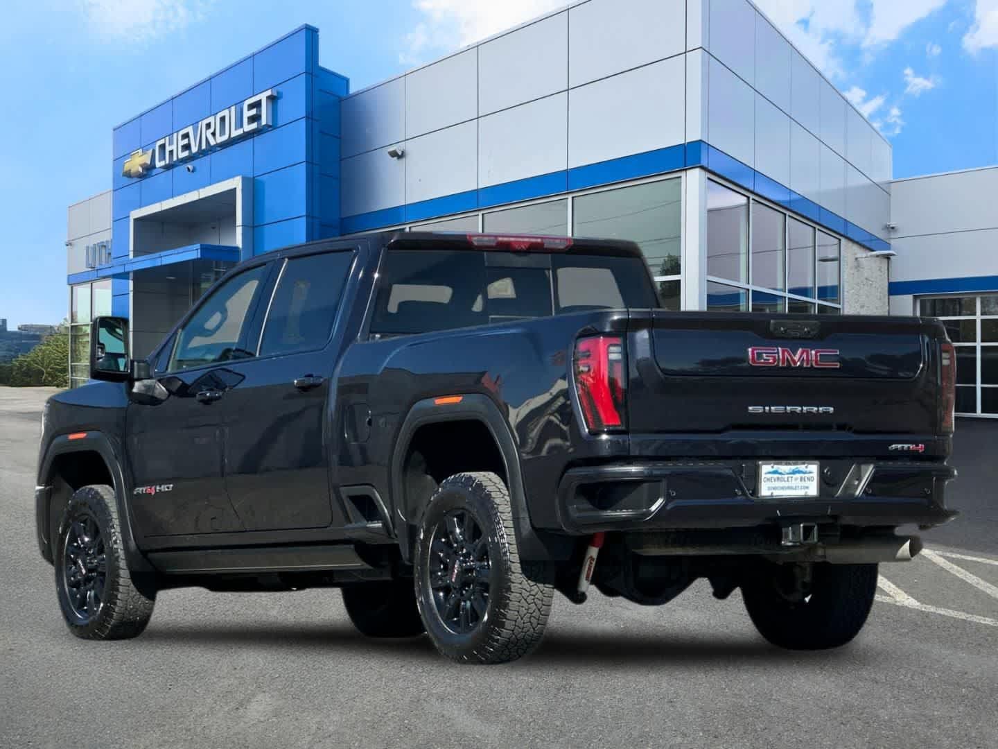 Used 2024 GMC Sierra 3500 AT4 w/ AT4 Premium Plus Package AWD/4WD image 6