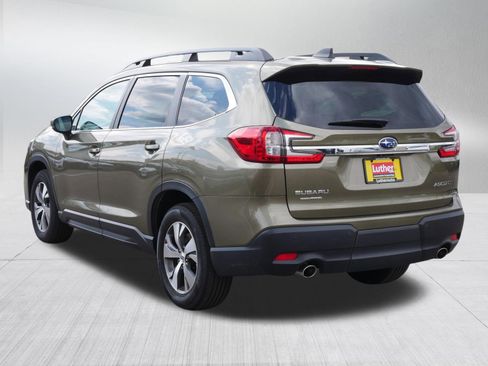 Used 2025 Subaru Ascent Premium AWD/4WD image 5