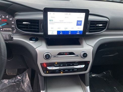 Used 2023 Ford Explorer XLT w/ Equipment Group 202A image 17