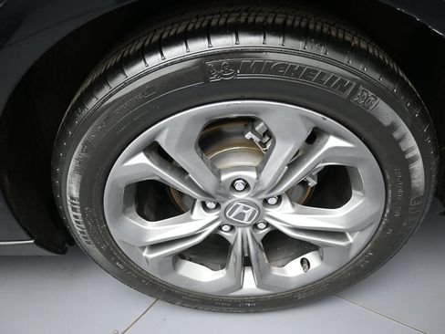 Certified 2023 Honda Accord EX image 15