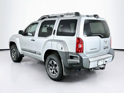 Used 2015 Nissan Xterra PRO-4X AWD/4WD image 5