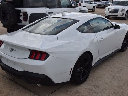 Used 2026 Ford Mustang Premium RWD image 6
