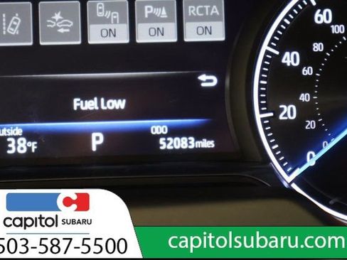 Used 2024 Toyota Venza XLE image 16