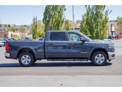 Used 2025 RAM 1500 Big Horn AWD/4WD image 2