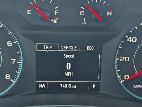 Used 2023 Chevrolet Equinox LS w/ Midnight Edition FWD image 6