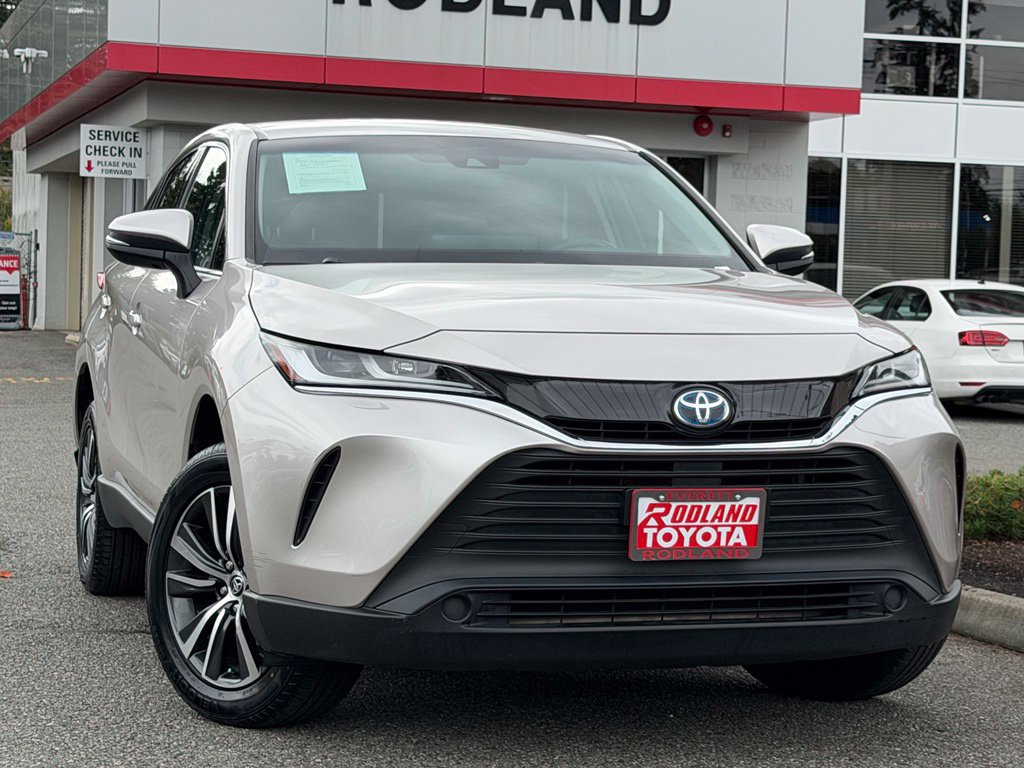 Certified 2023 Toyota Venza LE AWD/4WD image 1