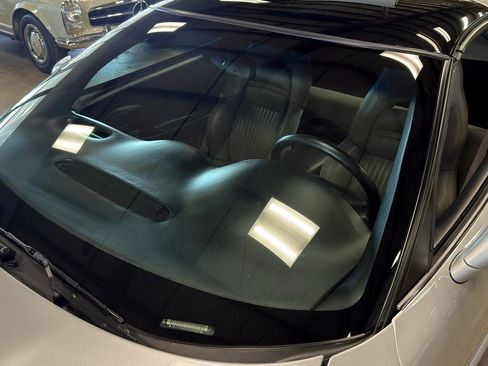 Used 1997 Chevrolet Corvette Coupe w/ Memory Pkg image 29