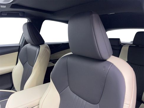 Used 2024 Lexus NX 250 FWD image 27