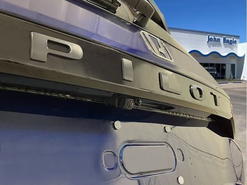 New 2025 Honda Pilot EX-L image 6