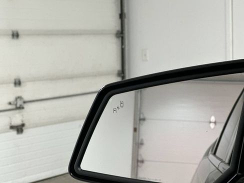 Used 2017 Chevrolet Traverse Premier AWD/4WD image 46
