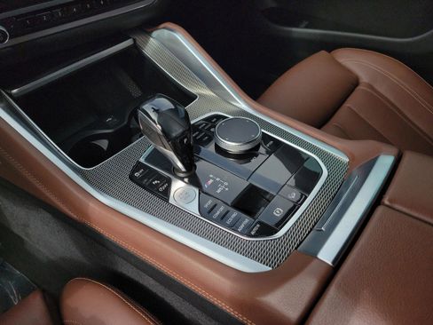 Used 2020 BMW X6 M50i image 18