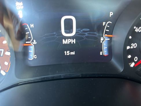 New 2025 Jeep Compass Latitude w/ Sun & Sound Group image 23