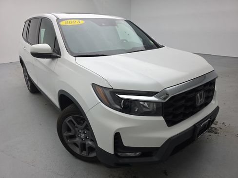 Used 2023 Honda Passport EX-L image 3