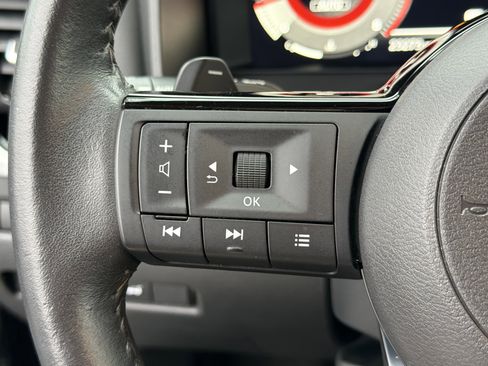 Used 2024 Nissan Rogue SL w/ SL Premium Package image 27