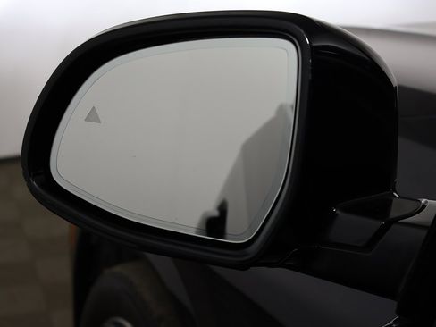 Used 2025 BMW X6 xDrive40i w/ Climate Comfort Package image 37