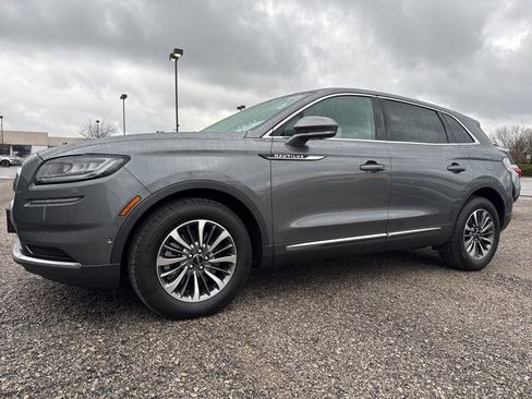 Certified 2022 Lincoln Nautilus Reserve image 1