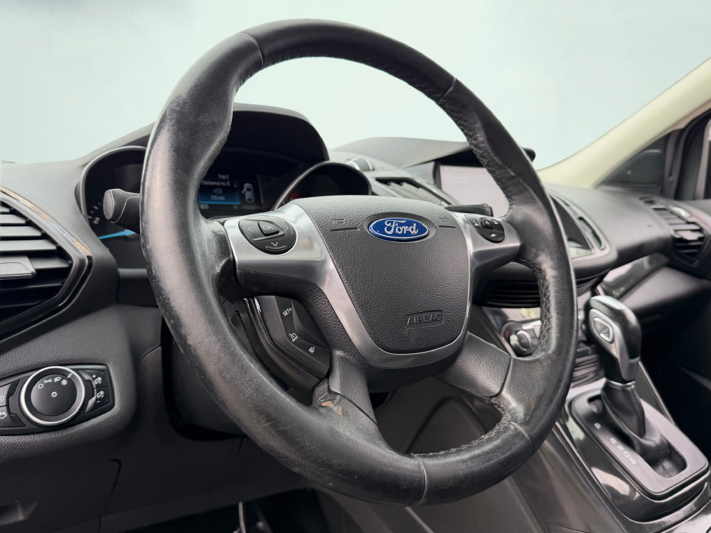 Used 2016 Ford Escape Titanium AWD/4WD image 28