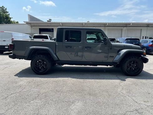 Used 2023 Jeep Gladiator Sport AWD/4WD image 8