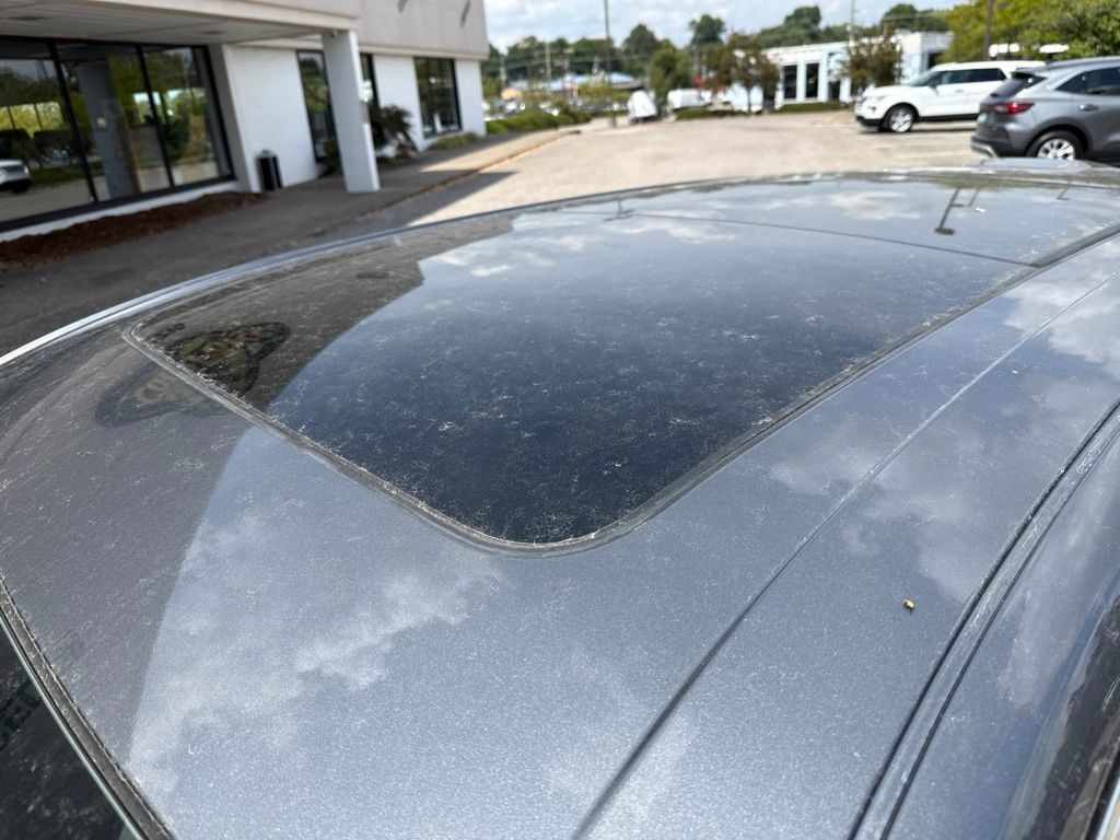 Used 2023 Lincoln Nautilus Reserve FWD image 5