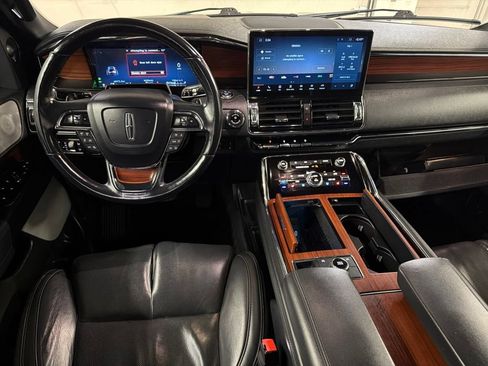 Used 2022 Lincoln Navigator L Reserve AWD/4WD image 8