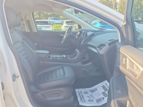 Certified 2022 Ford Edge SEL w/ Convenience Package image 10