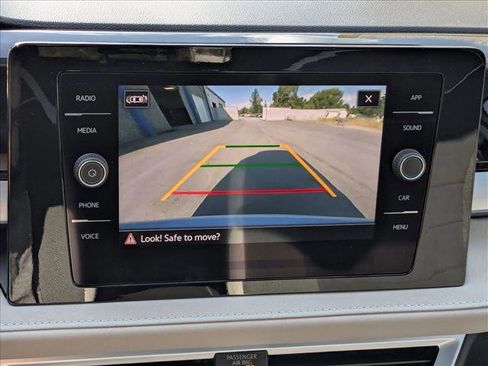 New 2025 Volkswagen Taos SE image 14