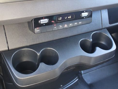 Used 2022 Mercedes-Benz Sprinter 1500 image 55