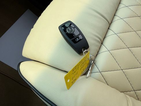 Used 2020 Mercedes-Benz Sprinter 3500 image 83