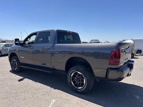 Used 2025 RAM 2500 Laramie AWD/4WD image 3