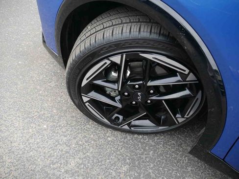 Used 2025 Kia K4 GT-Line image 12