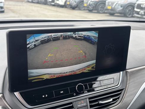 New 2025 Nissan Altima 2.5 SV image 25