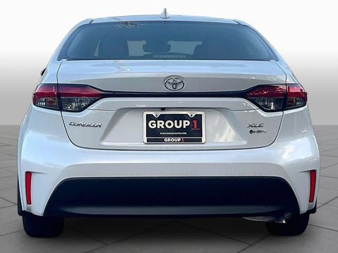 Used 2026 Toyota Corolla XLE FWD image 5