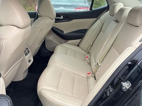 Used 2019 Nissan Maxima Platinum w/ Sport Mat Group image 12