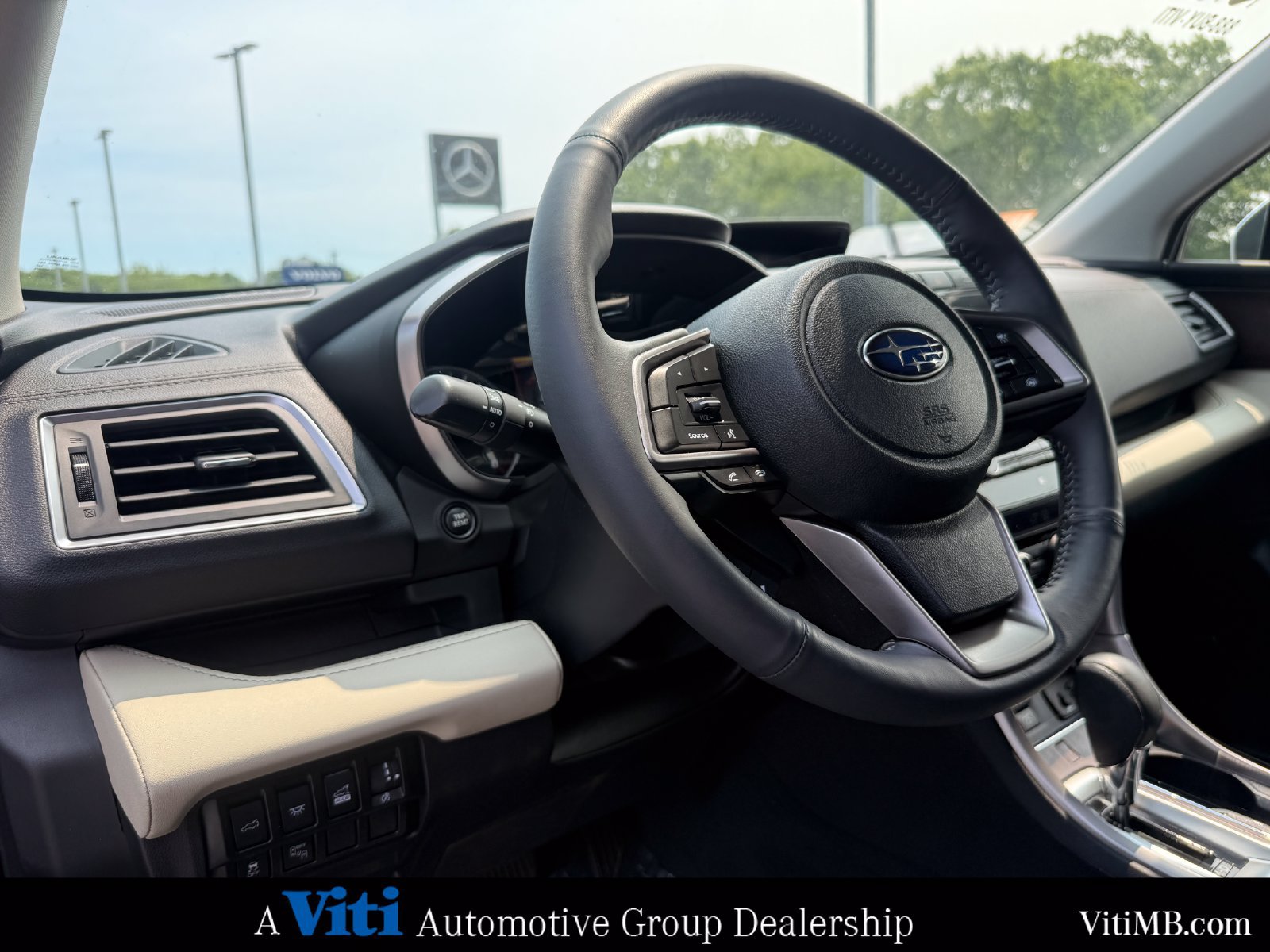Used 2022 Subaru Ascent Touring AWD/4WD image 17