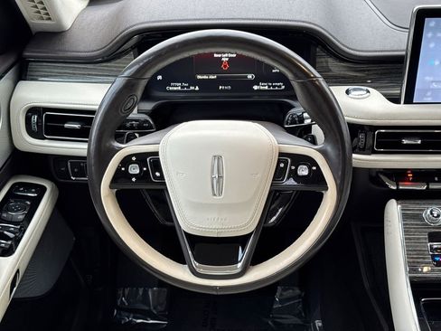 Used 2021 Lincoln Aviator Black Label w/ Class IV Trailer Tow Package image 24