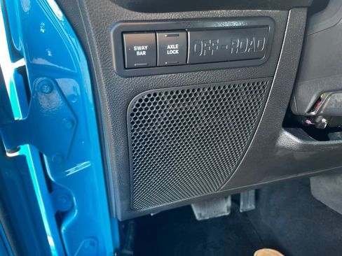 Used 2018 Jeep Wrangler Rubicon w/ Power Convenience Group image 21