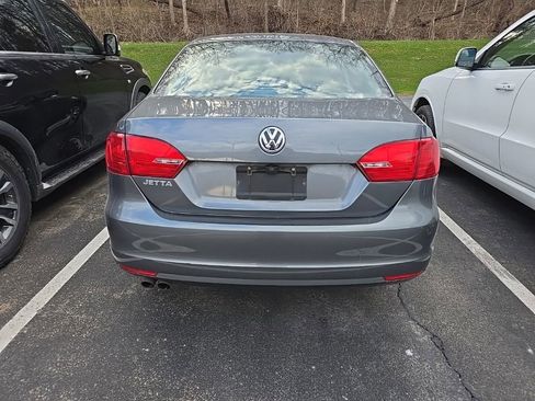 Used 2014 Volkswagen Jetta S image 3