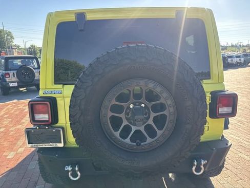 Used 2022 Jeep Wrangler Unlimited Sport w/ Xtreme Recon 35" Tire Package AWD/4WD image 17