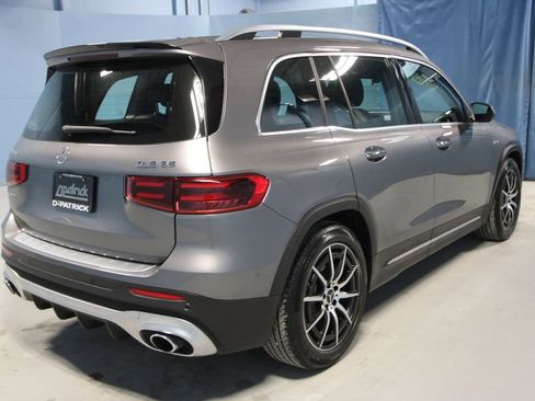 Used 2025 Mercedes-Benz GLB 35 AMG 4MATIC image 31