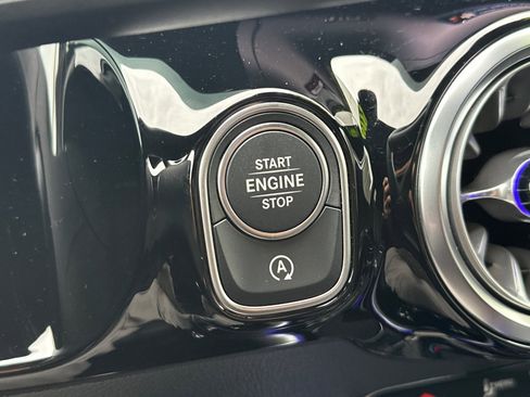 Certified 2025 Mercedes-Benz GLA 250 4MATIC image 23