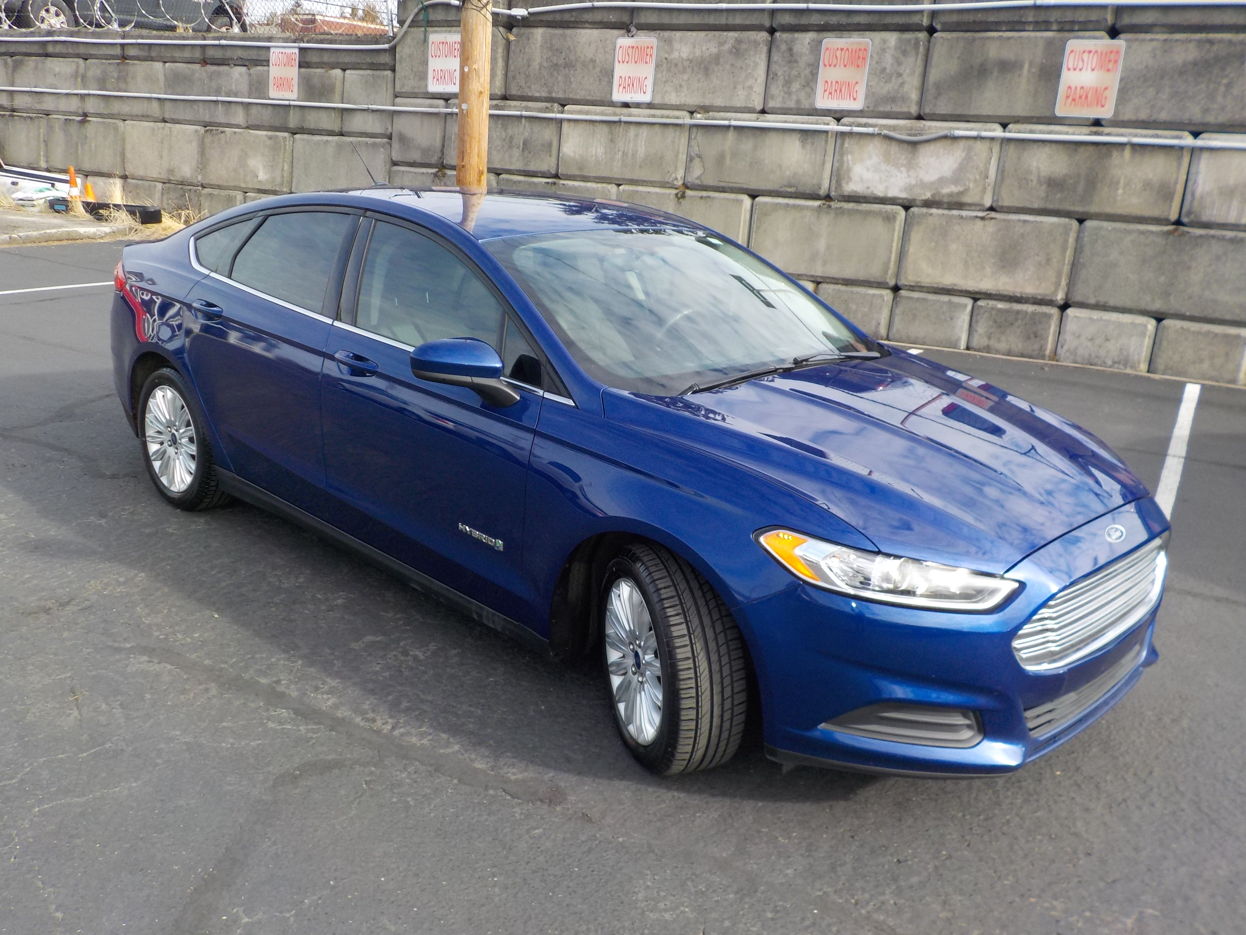 Used 2016 Ford Fusion S FWD image 5