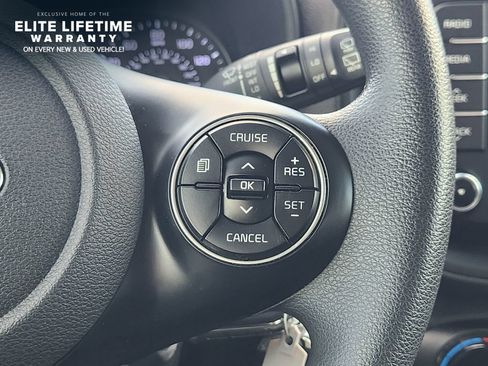 Used 2020 Kia Soul S FWD image 28