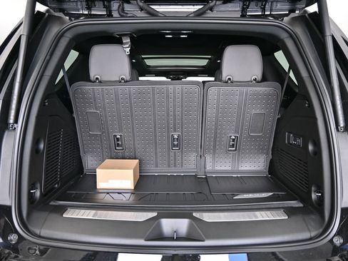 New 2026 Chevrolet Tahoe Premier AWD/4WD image 35