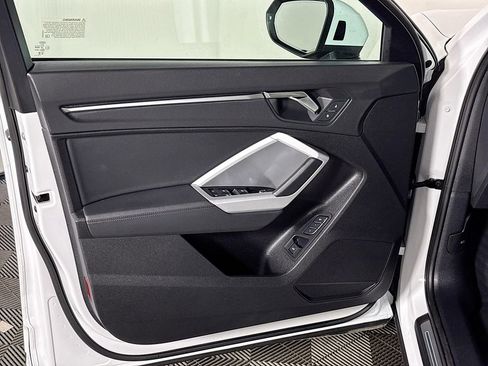 Used 2024 Audi Q3 2.0T Premium image 10