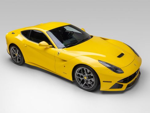 Certified 2017 Ferrari F12 Berlinetta RWD image 15