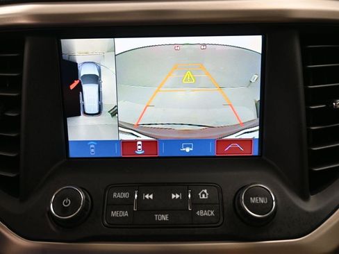 Used 2018 GMC Acadia Denali w/ Technology Package AWD/4WD image 20