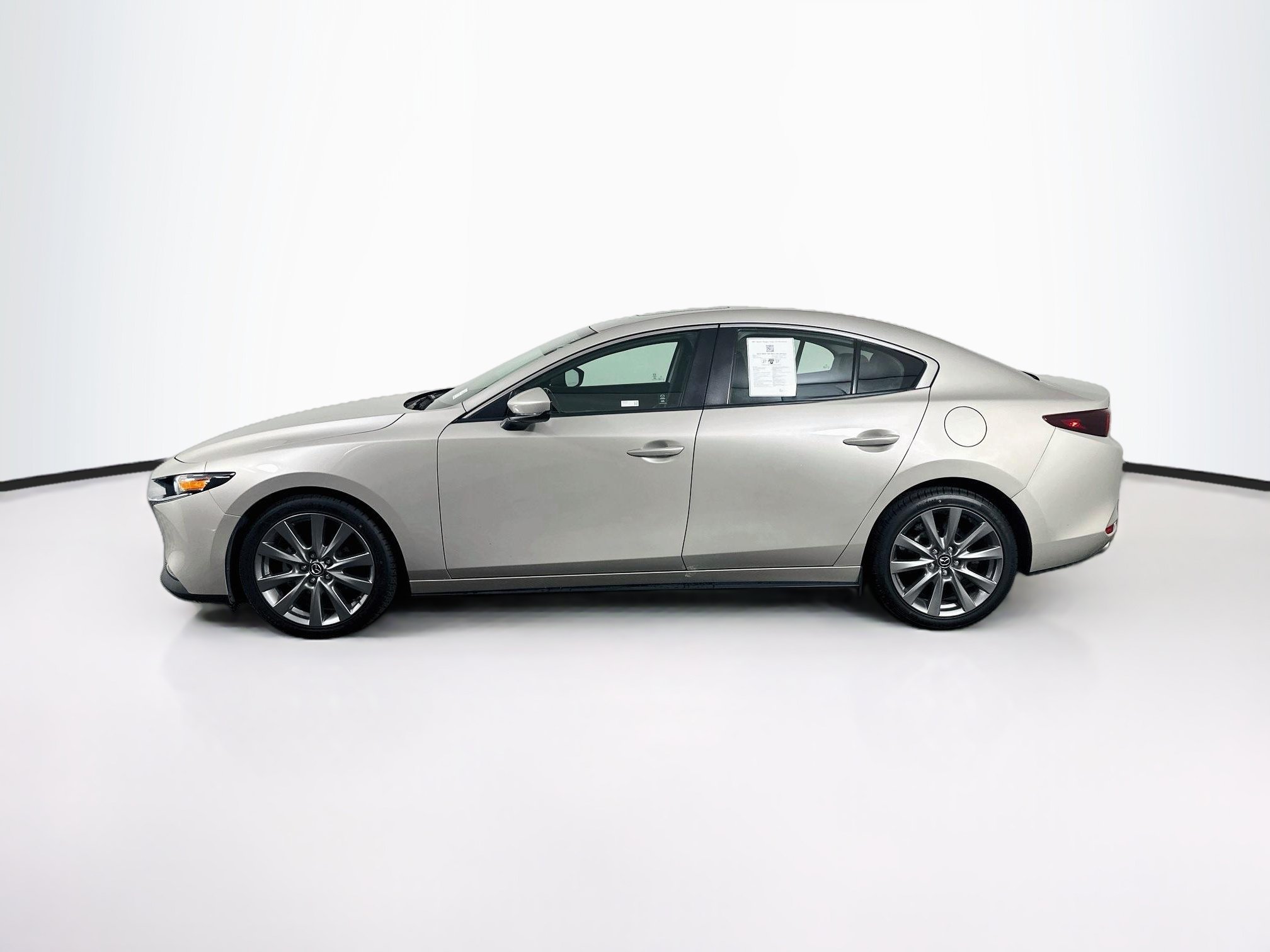 Used 2024 MAZDA MAZDA3 s FWD image 4