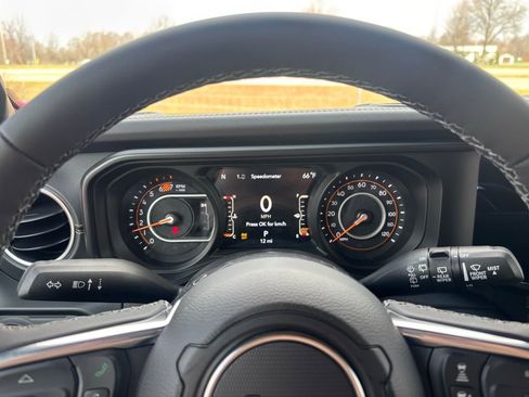 New 2026 Jeep Wrangler Sahara AWD/4WD image 13