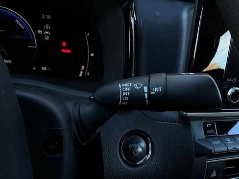 Used 2025 Toyota Camry LE image 35