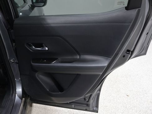 Used 2025 Nissan Kicks SV AWD/4WD image 21